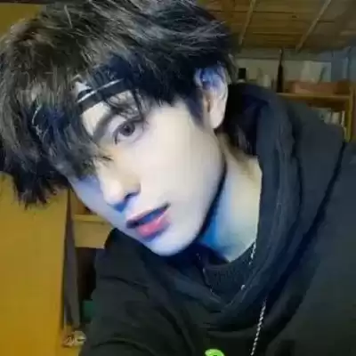 曾雅彤